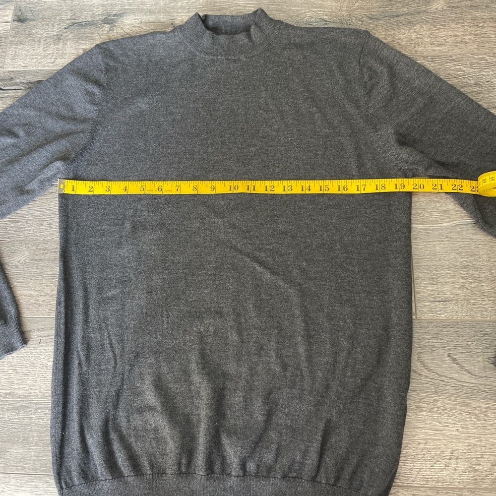 Zara Men's Dark Gray Crewneck Sweater - Picture 3 of 6